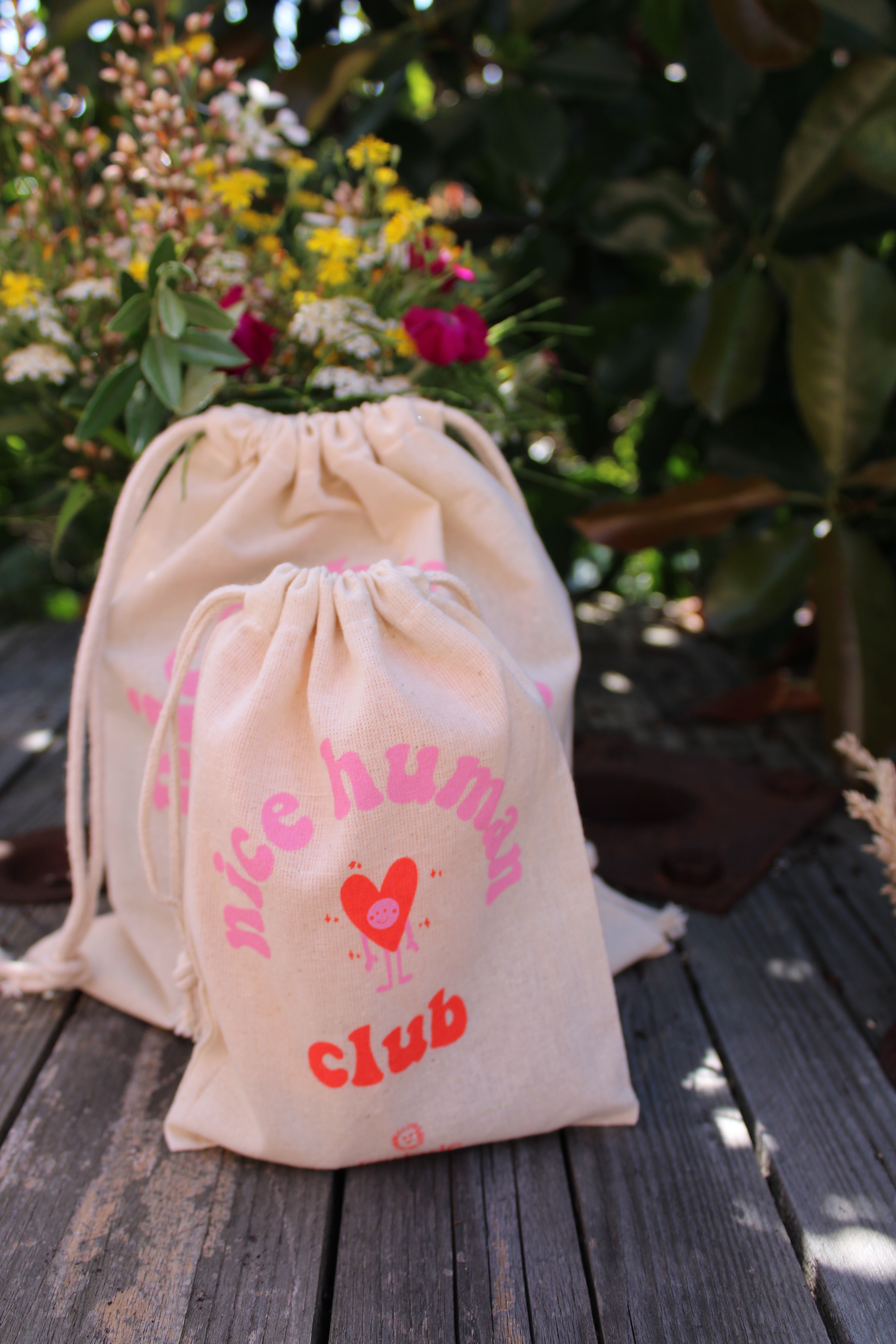 Pochette nice human club pouches