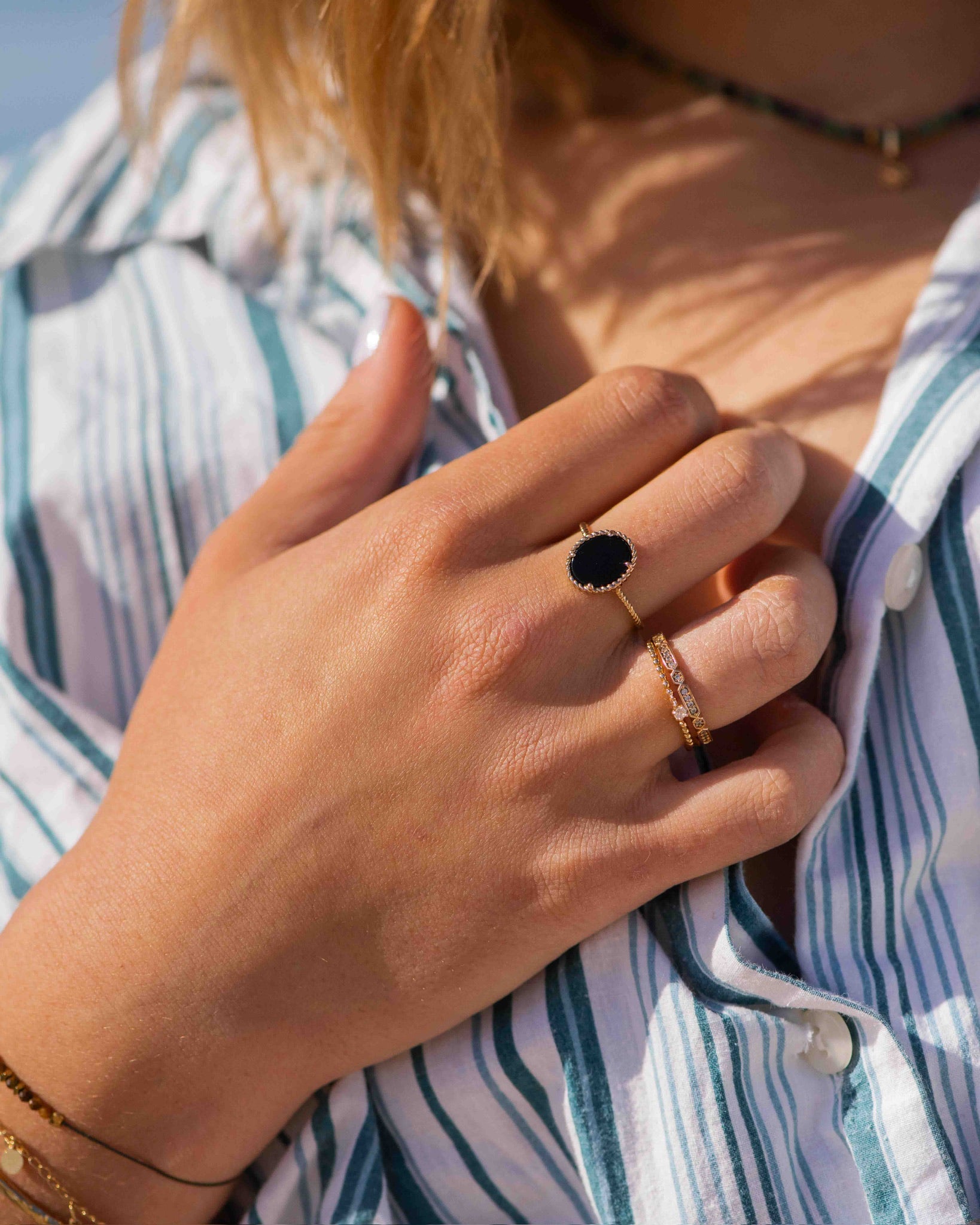 Bague Begur, España - Bague en plaqué or avec Agathe Noire