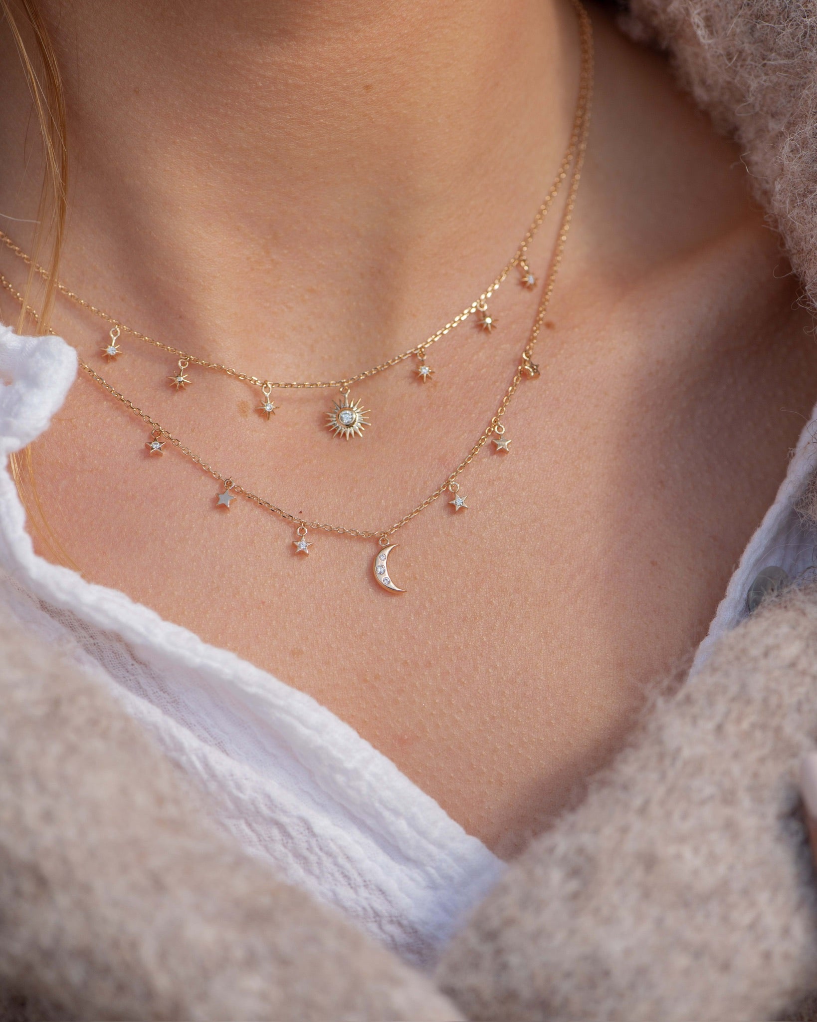 Necklace Barranquilla, Colombia Mini Pendant Shiny Moon and Stars Gold Plated Necklace