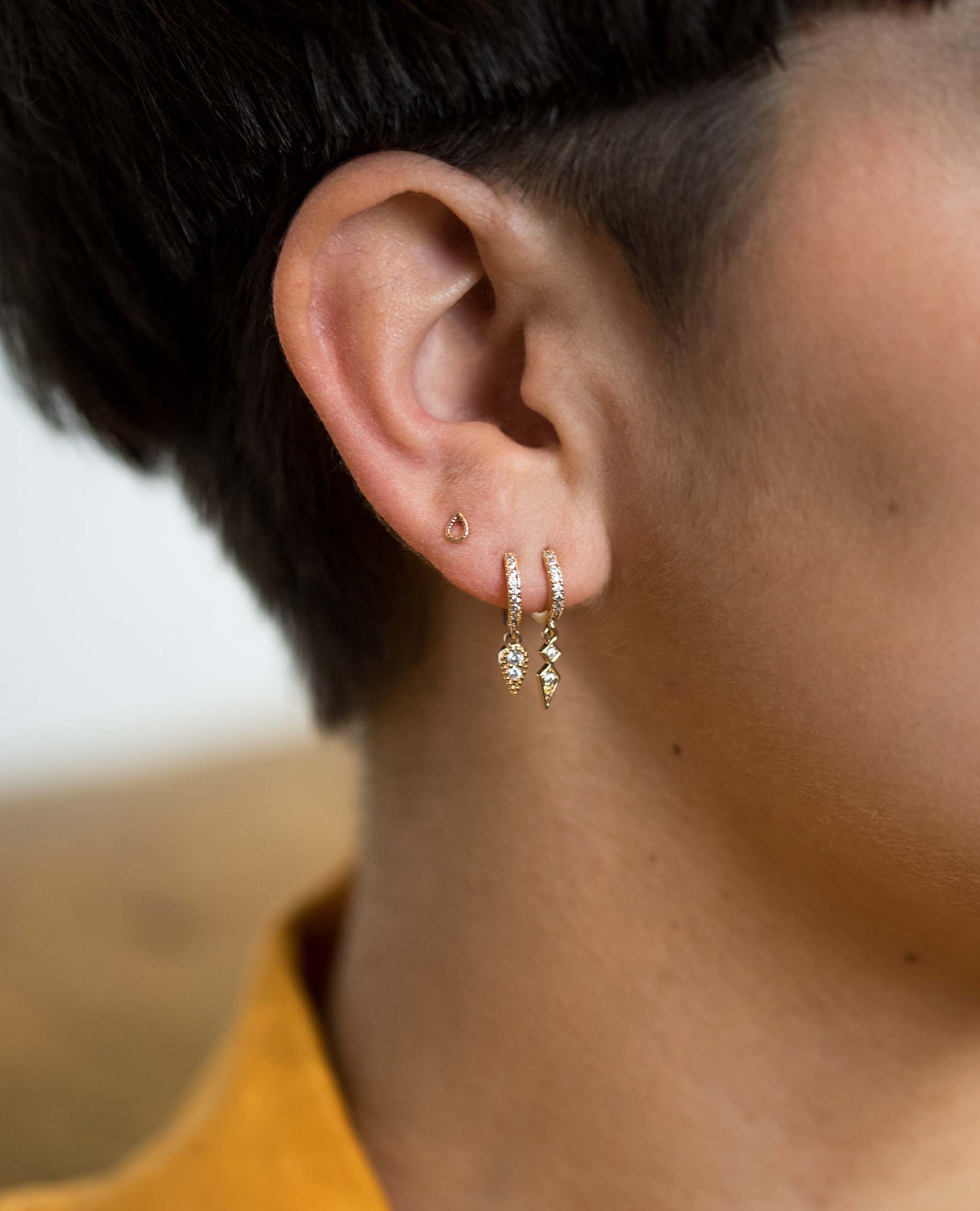 Boucle d'oreille puce goutte vide plaqué or résistante à l'eau earring empty drop gold plated waterproof